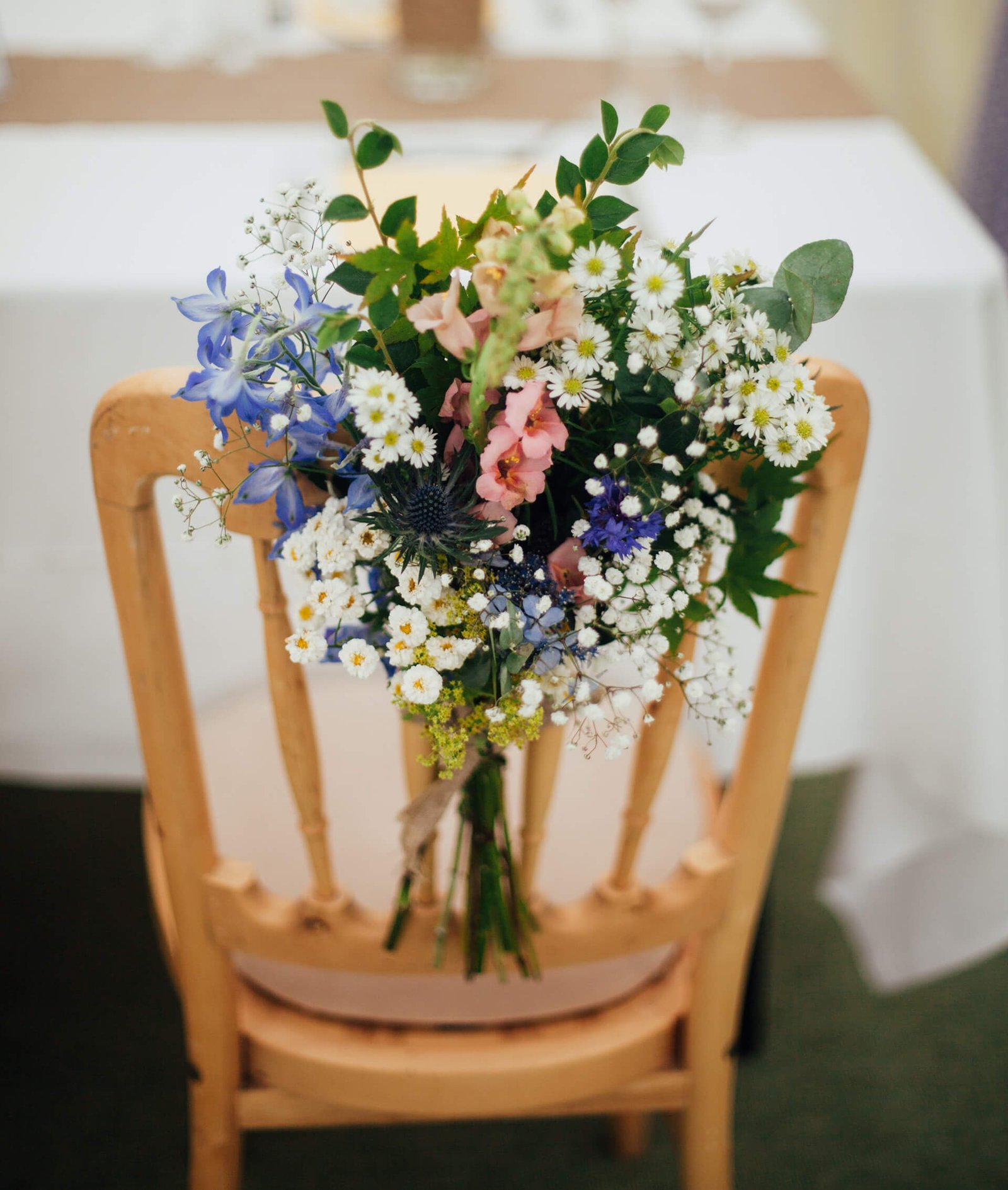 The significance of funeral flowers