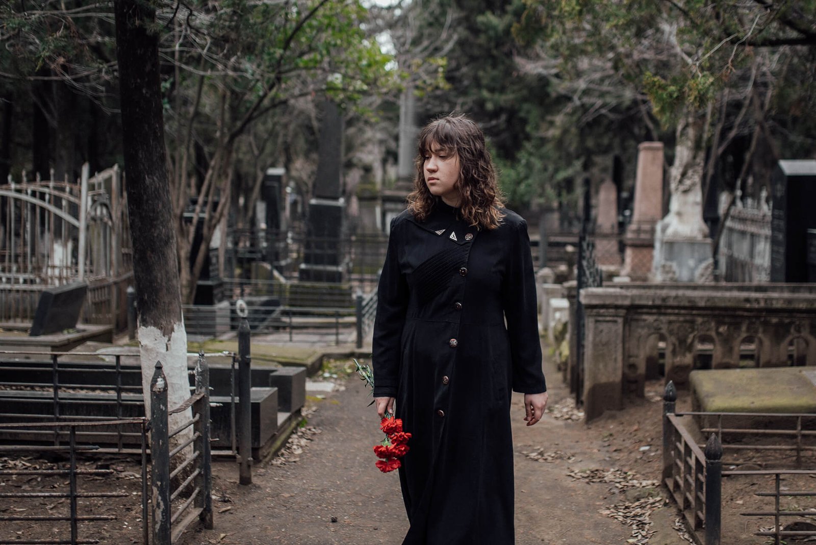 Is it necessary to have a headstone at a green burial?