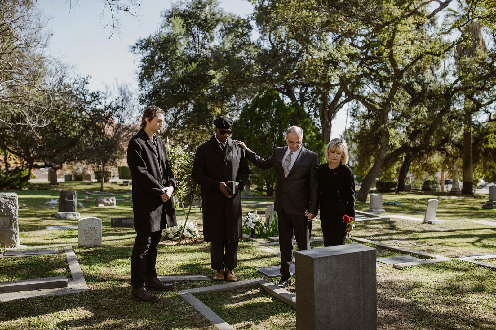10 epitaph examples written on headstones