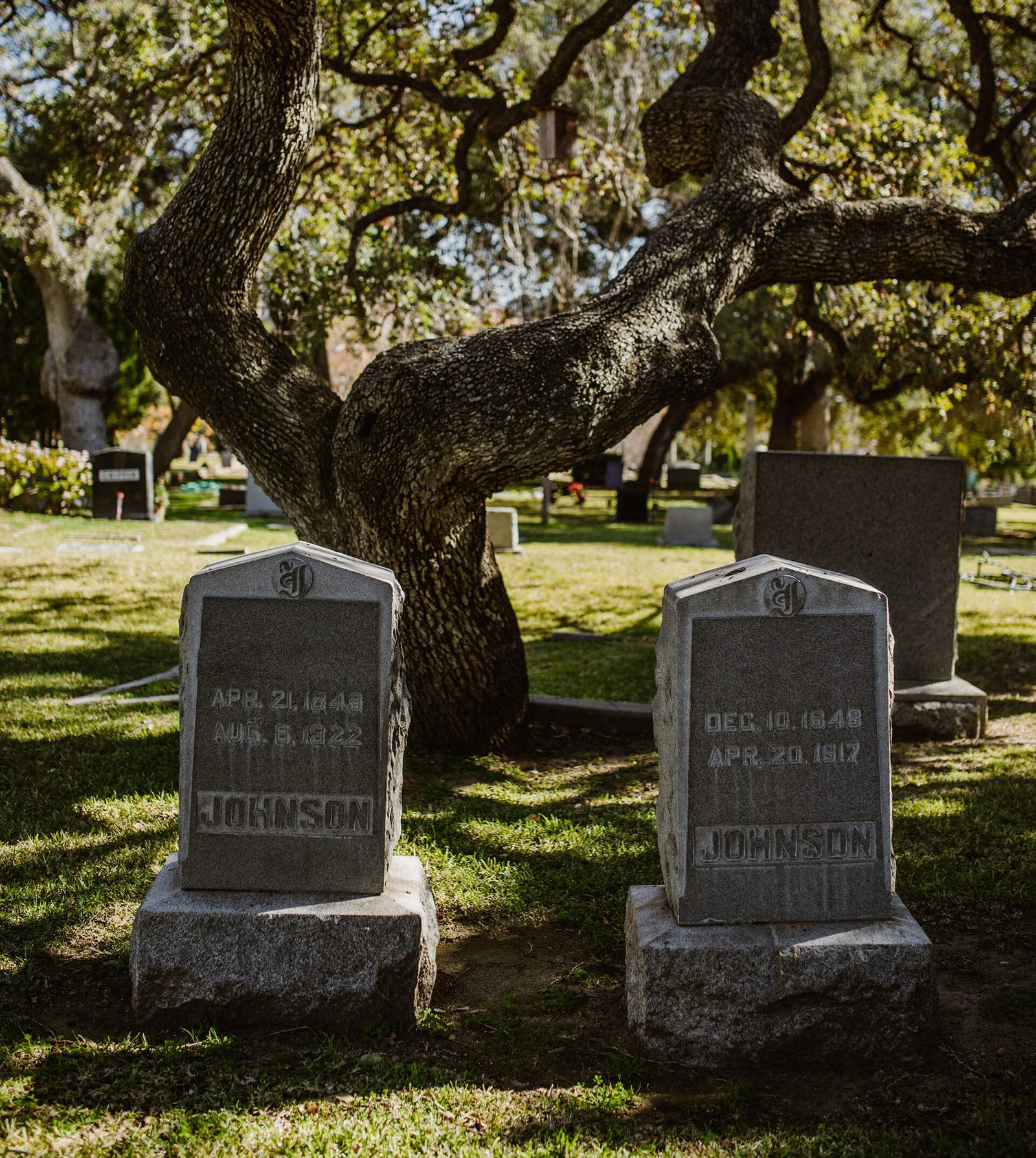 Tombstones & Grave Services